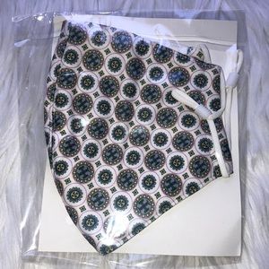 TORY BURCH Face mask NWT